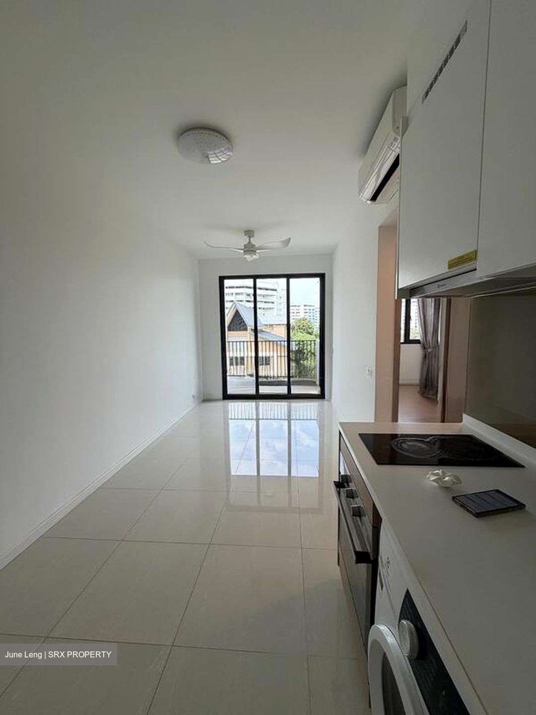 Treasure at Tampines (D18), Condominium #577711091